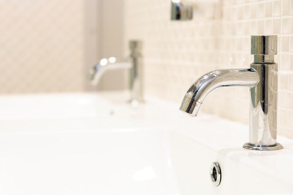 ARCA NOVA GUEST HOUSE & HOSTEL