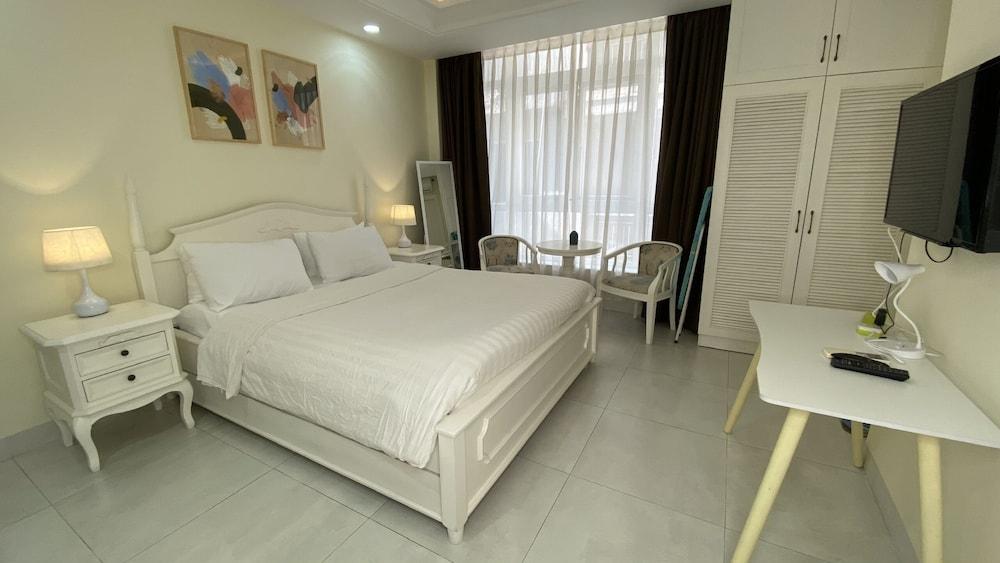 Lotus Village Sai Gon