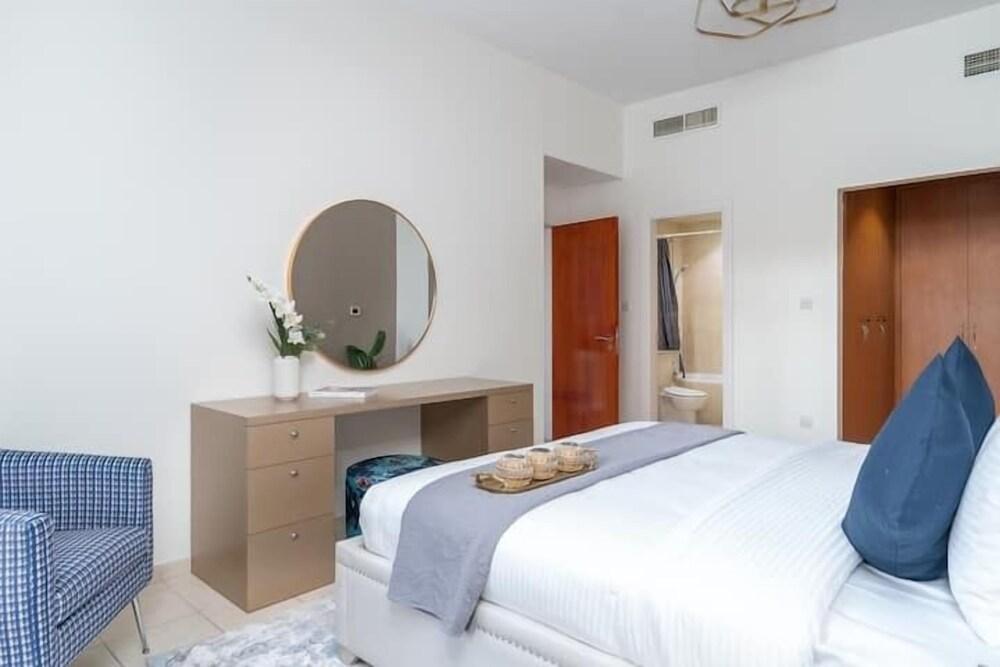 Vogue - Spacious 3BHK Greens & Views