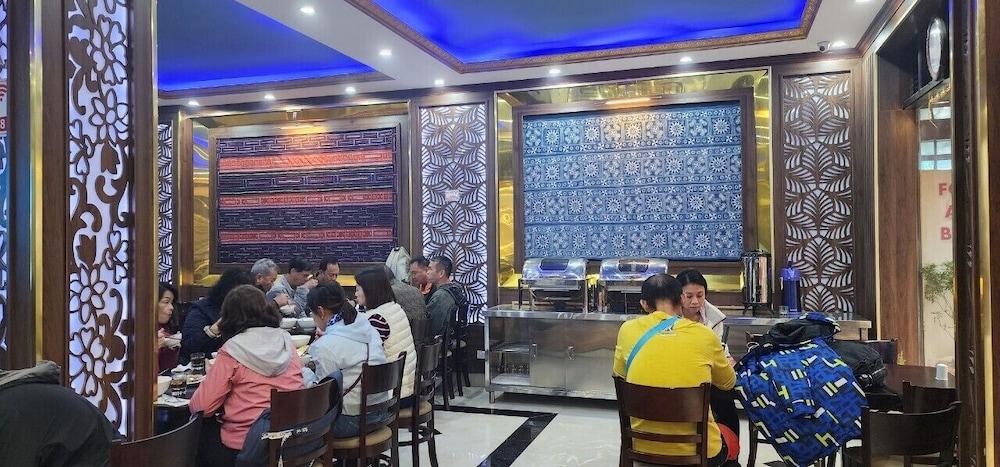 Sharaton Boutique Hotel