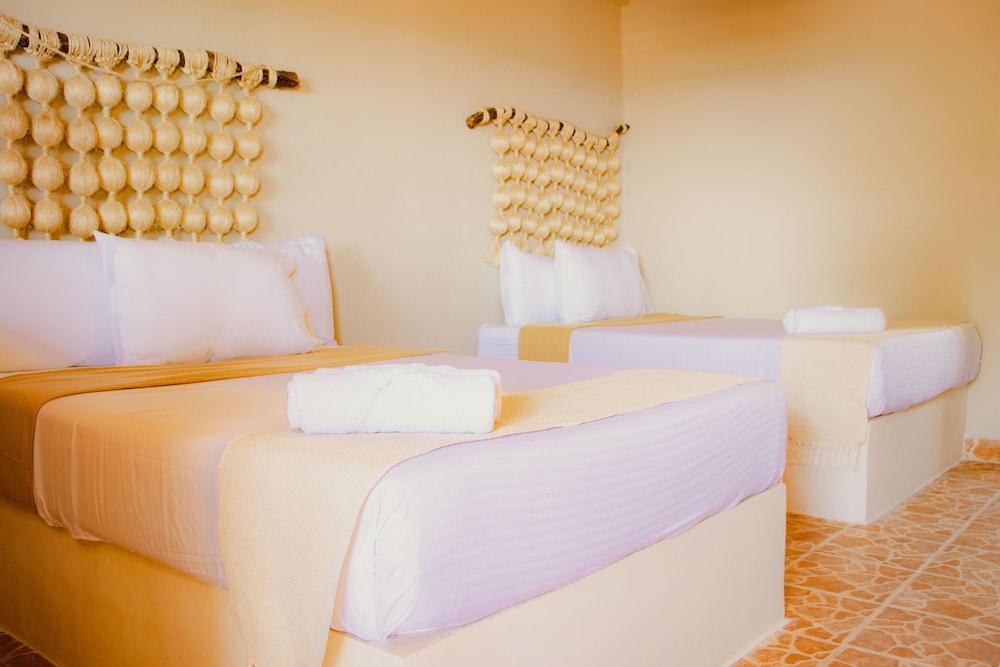 Cabañas Playa Condesa Tulum