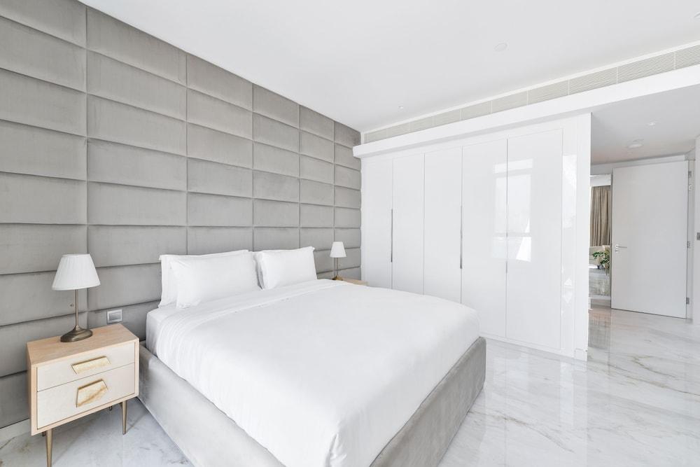 Contemporary 2 BR in Bluewaters Island