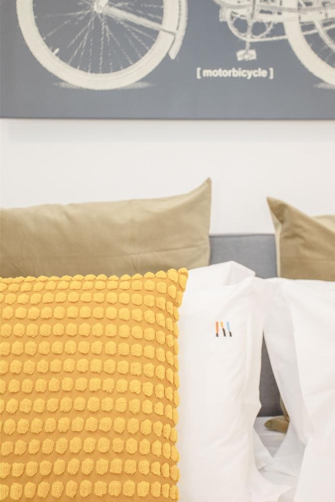 NAX Apartment C by Liiiving