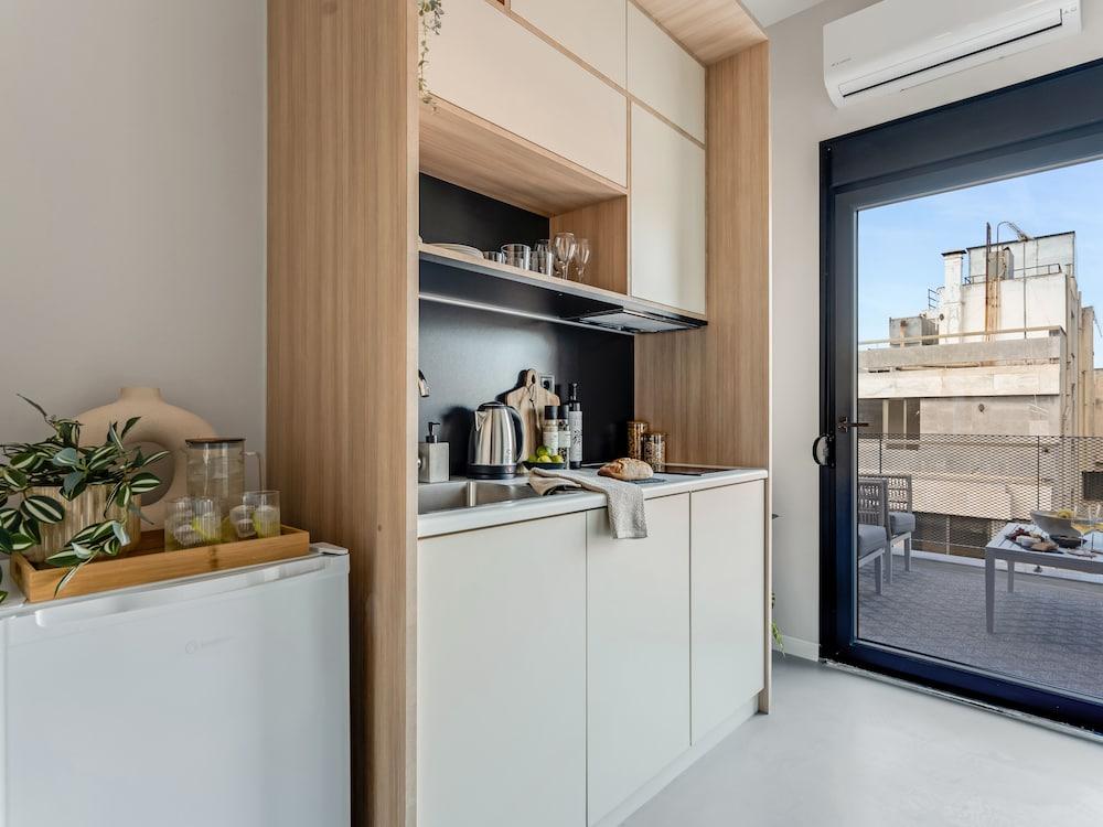 Sanders Port - Sleeky Studio With Roof-top Terrace