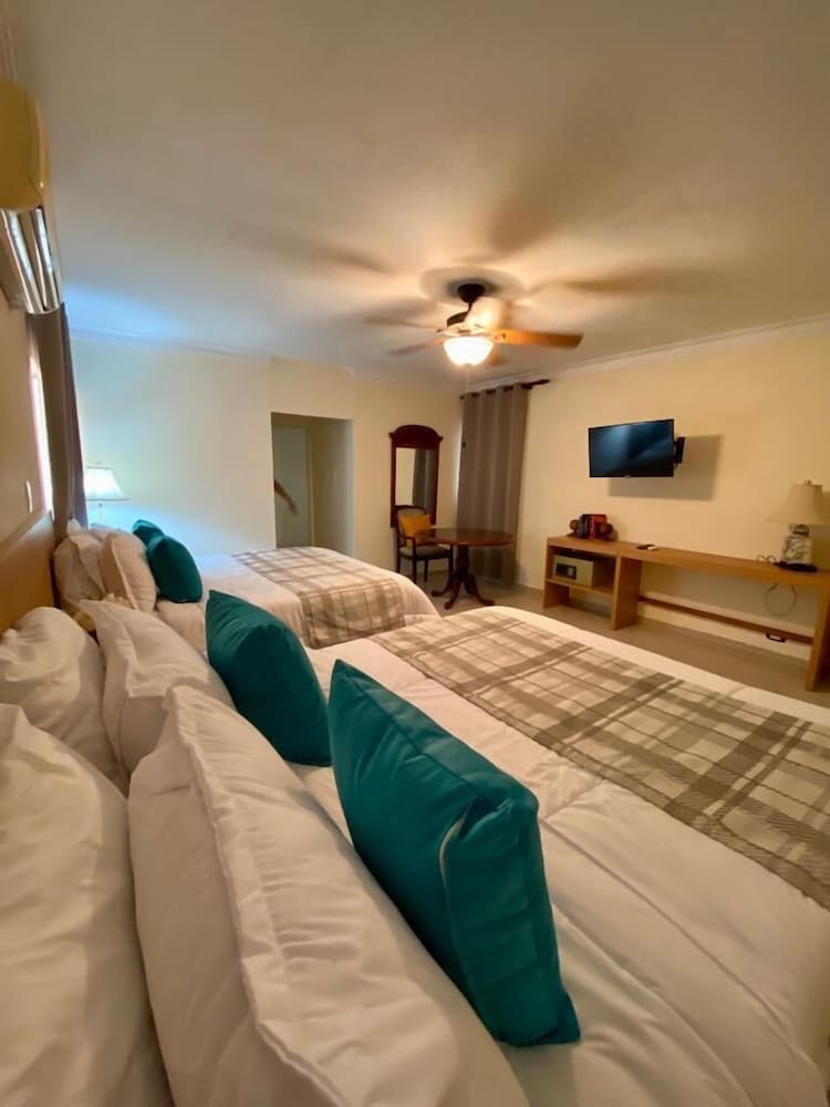 BOTANIC GARDEN HOSTAL