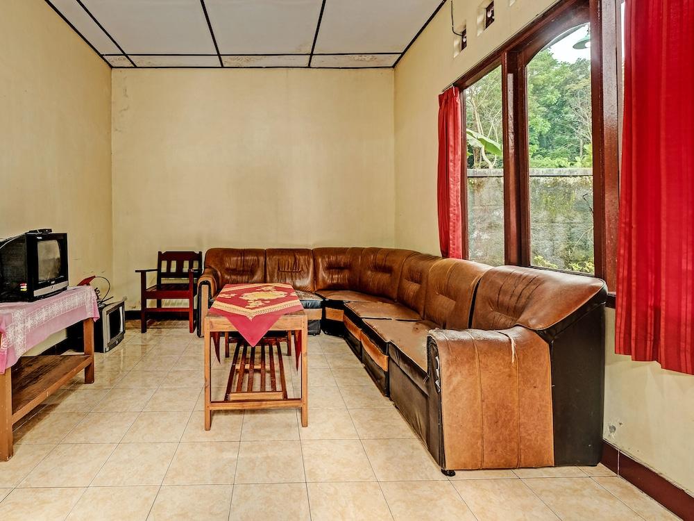 SPOT ON 92283 Hotel Muria 3