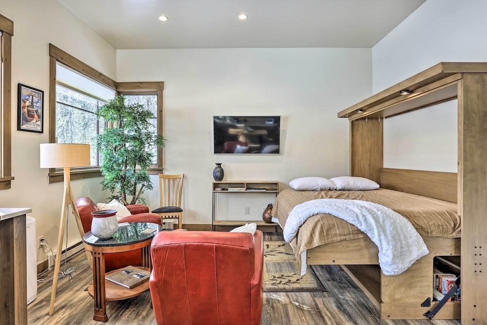 Cozy Fraser Cabin w/ Views & Moose Sightings!