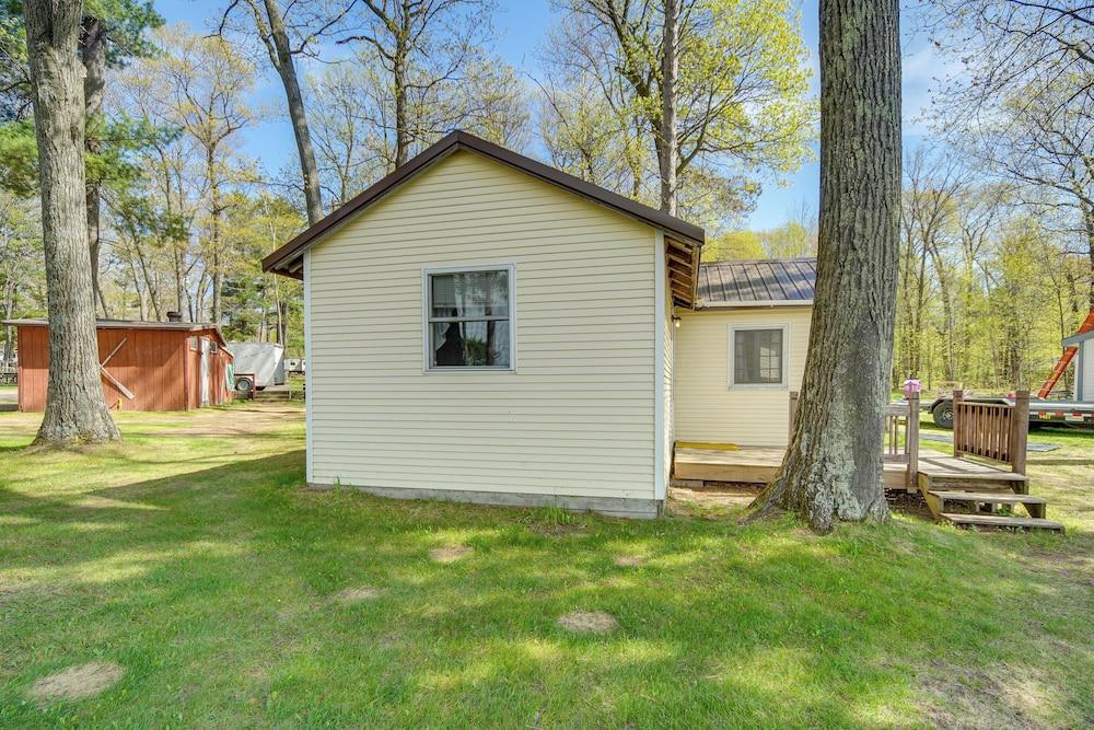 Stone Lake Cabin w/ Private Deck & Fire Pit!