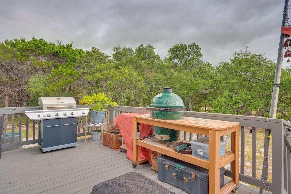 Canyon Lake Home w/ Spacious Deck & Backyard!