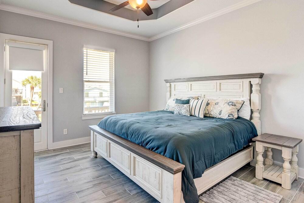 Private Dock & Patio: Waterfront Galveston Retreat