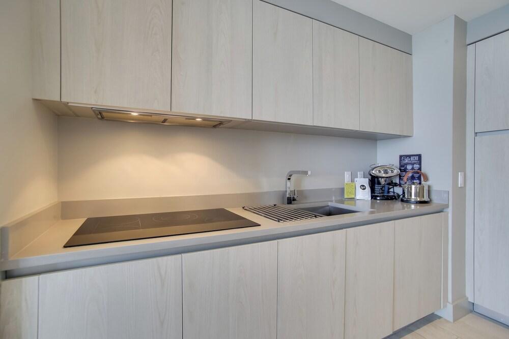 Luxurious Hollywood Escape w/ Upscale Amenities!