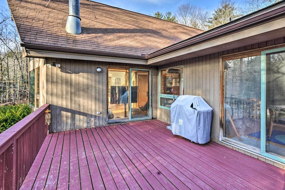 Berkshires Cabin 2 Mi to Appalachian Trail!