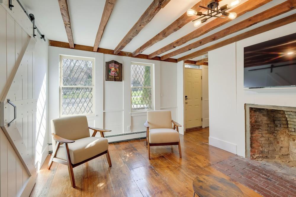 Idyllic Escape w/ Deck in East Sandwich!