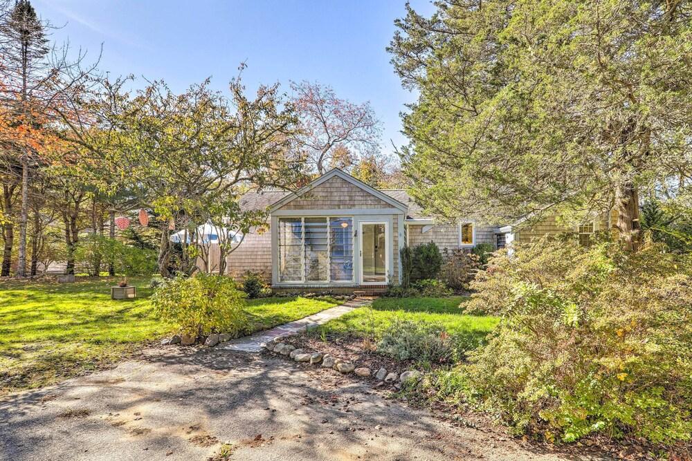 Walkable Dennis Cottage: 'the Blue Scallop'