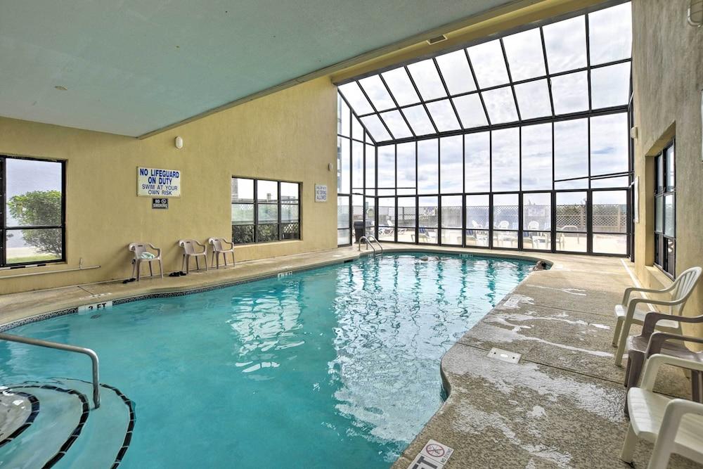 North Myrtle Beach Condo With Balcony & Views!