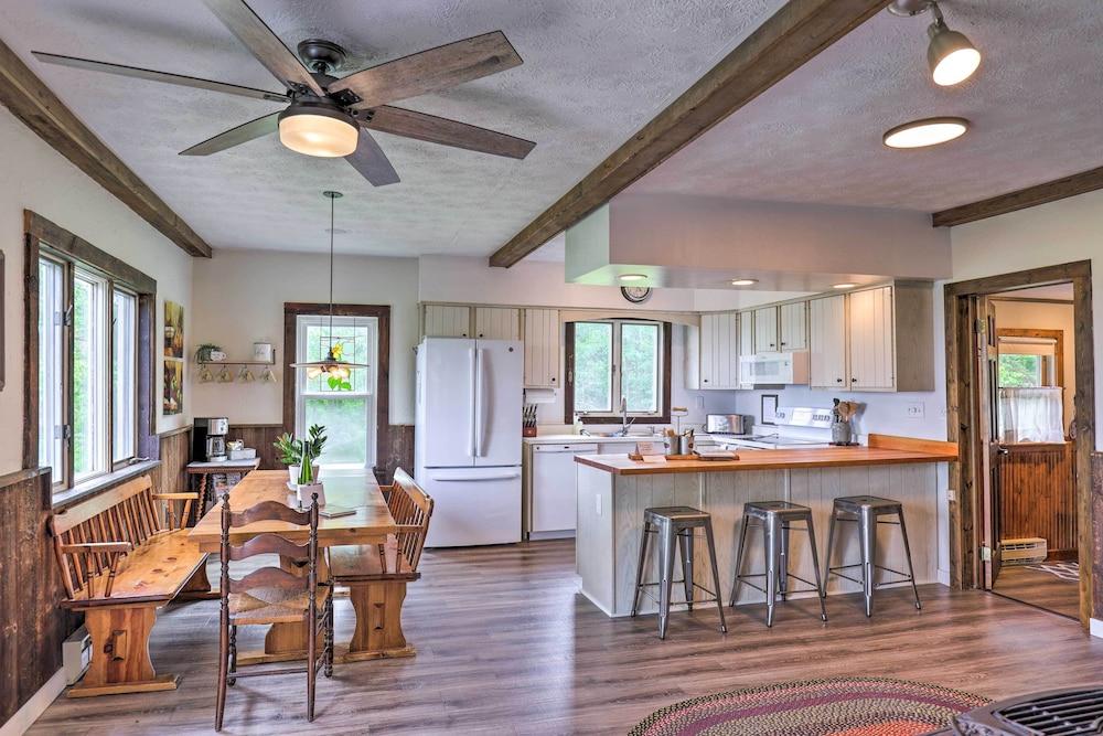 Spectacular Views w/ Deck, Fire Pit, & Game Room!