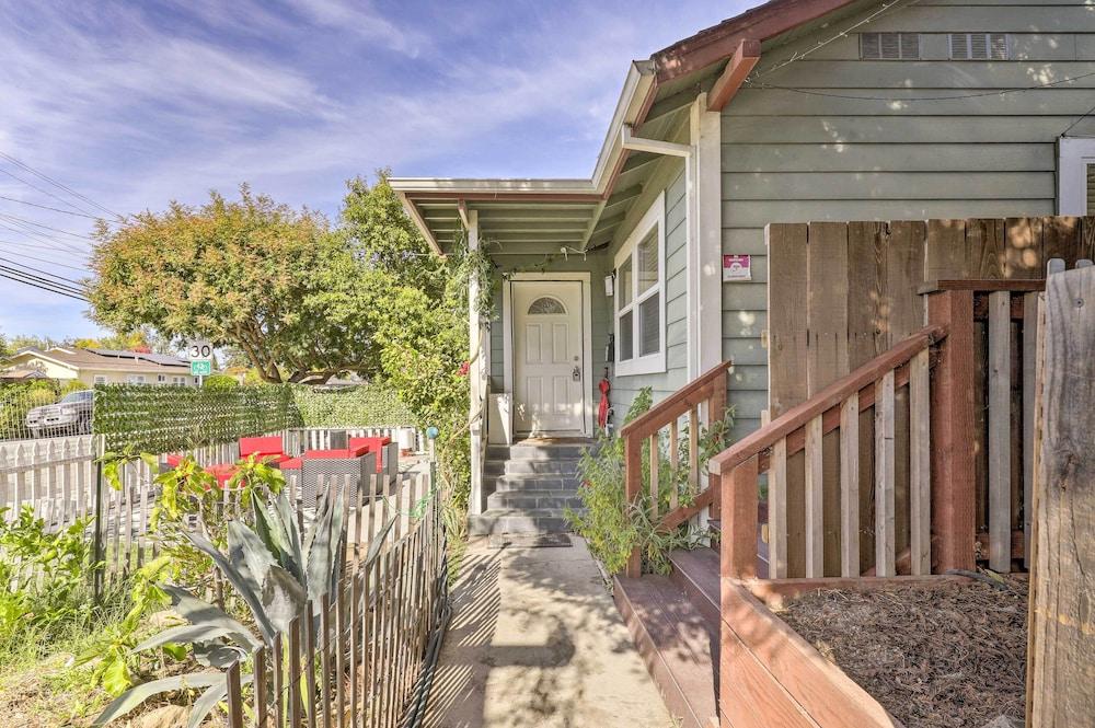 Peaceful Petaluma Getaway w/ Deck + Grill!