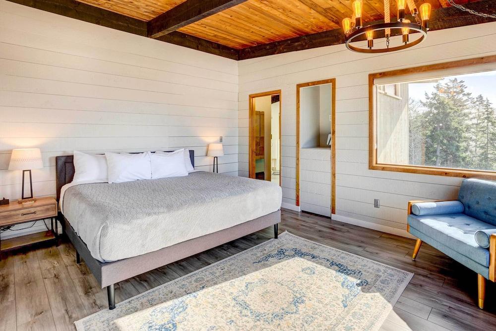 'ocean Vista' Gold Beach Getaway!