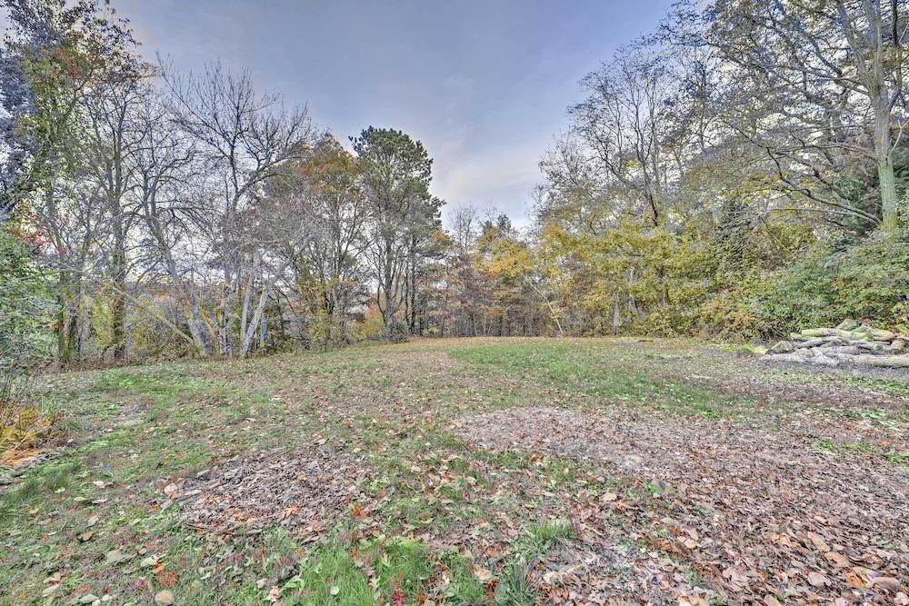 2 Mi to Beach: Nautical Retreat in Bourne!