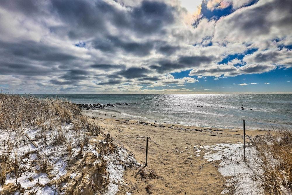 Cape Cod Retreat w/ Gas Grill, Steps to Beach