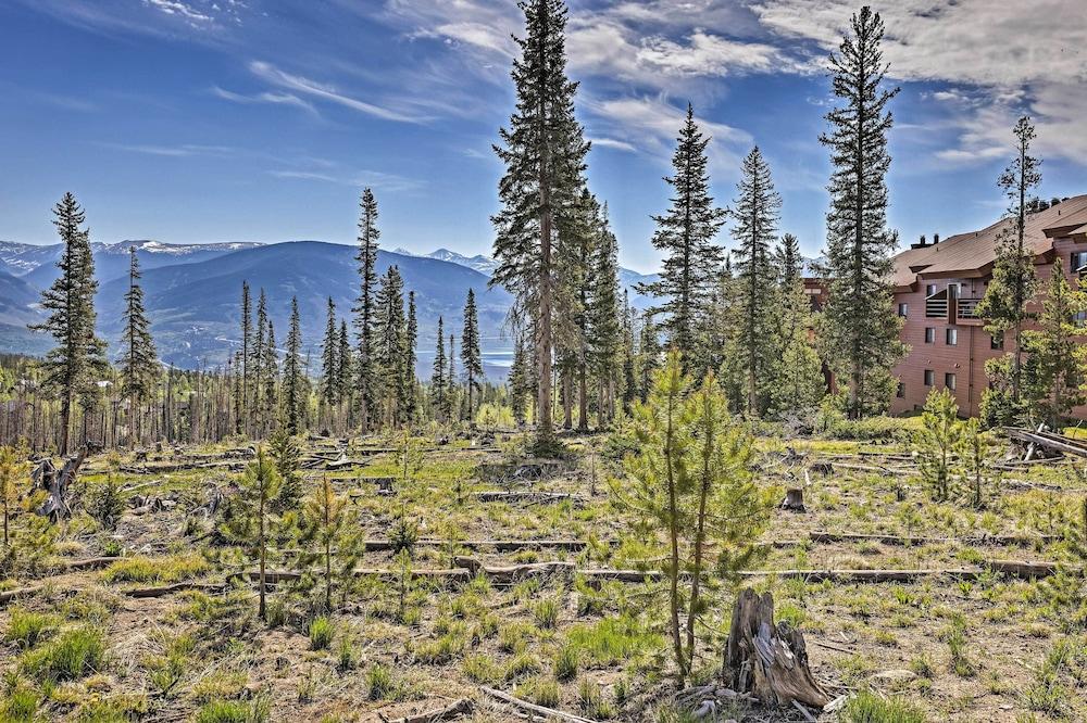 Silverthorne Condo: Patio, Mtn Views, Pool Access!