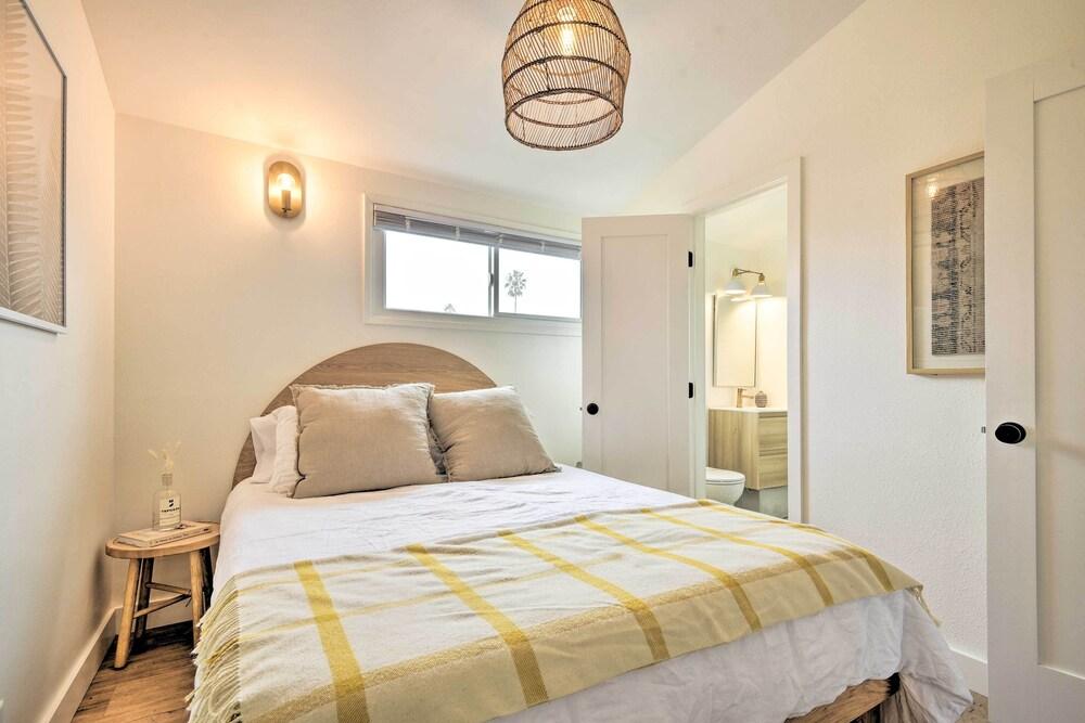 Chic & Central Ventura Home - Walk to Beach!