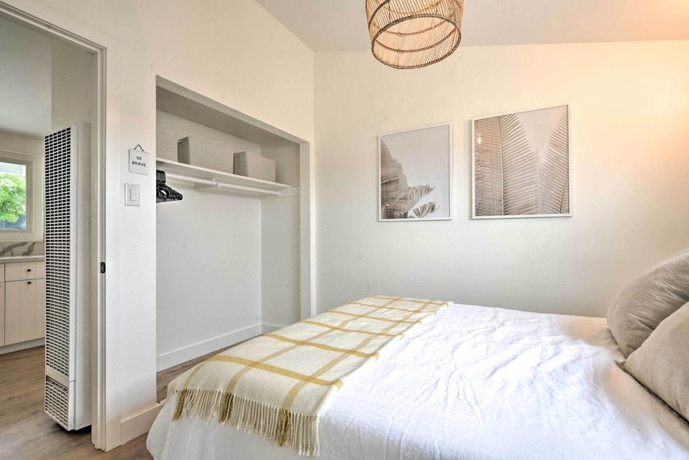 Chic & Central Ventura Home - Walk to Beach!