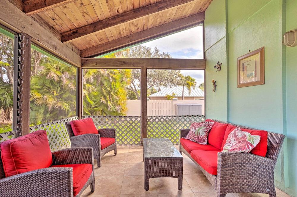 Jensen Beach Home w/ Pool Access < 1 Mi to Beach!