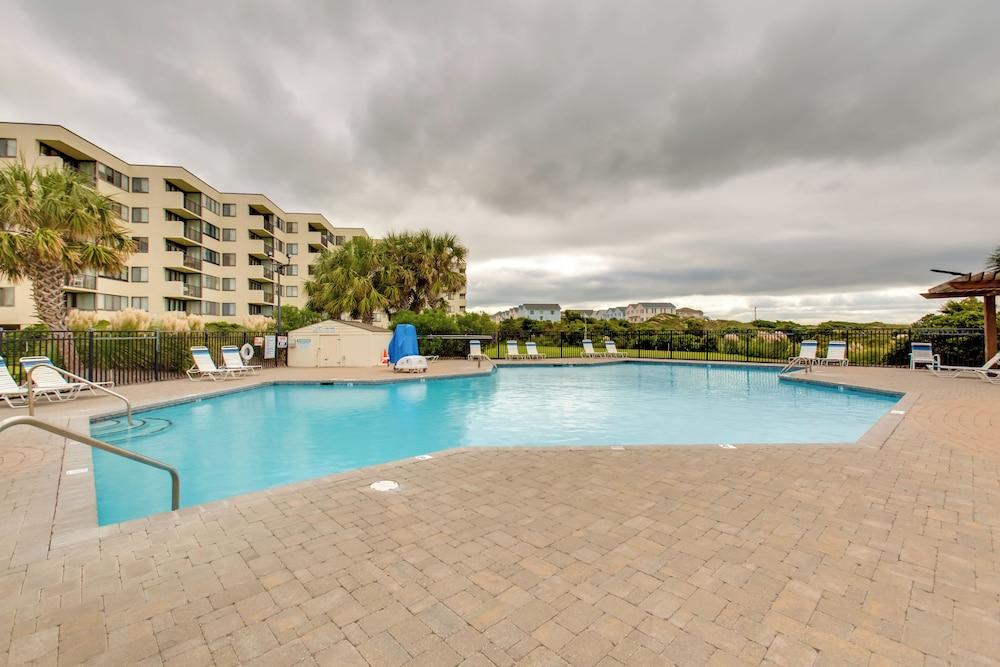Sands Villa Resort Oceanfront Condo With Pools!