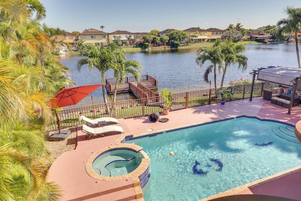 Spacious Miami Retreat w/ Grill, Pool & Dock!