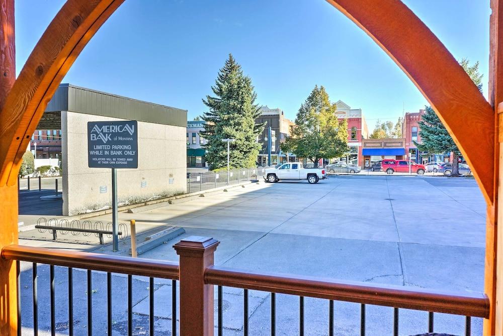 Walkable Studio Apartment in Downtown Livingston!