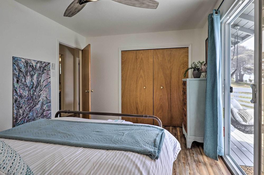 Irish Beach Cottage w/ Beach Access & Ocean Views