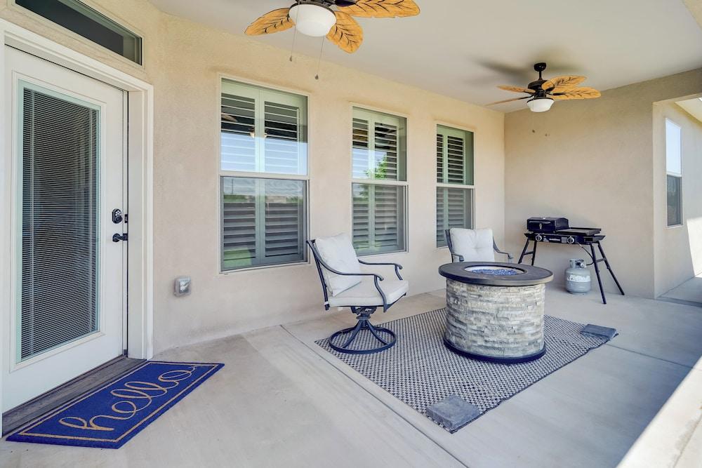 Carlsbad Retreat w/ Fire Pit & Fenced Yard!