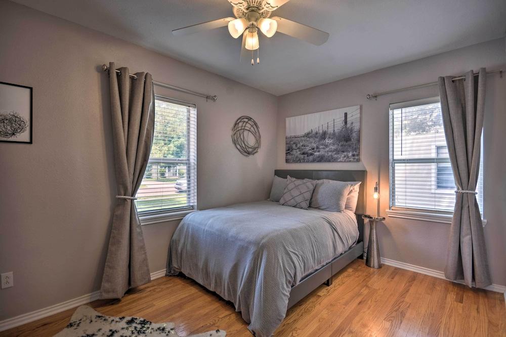 Stylish Home - Walk to Texas Tech University!