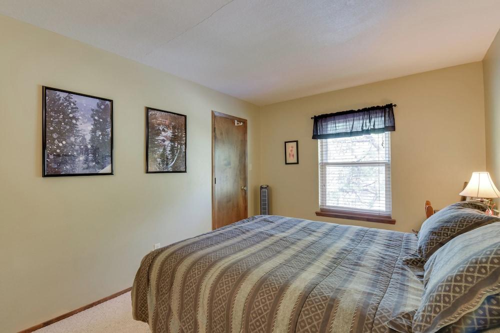 Condo w/ Grill Access: Close to Angel Fire Resort