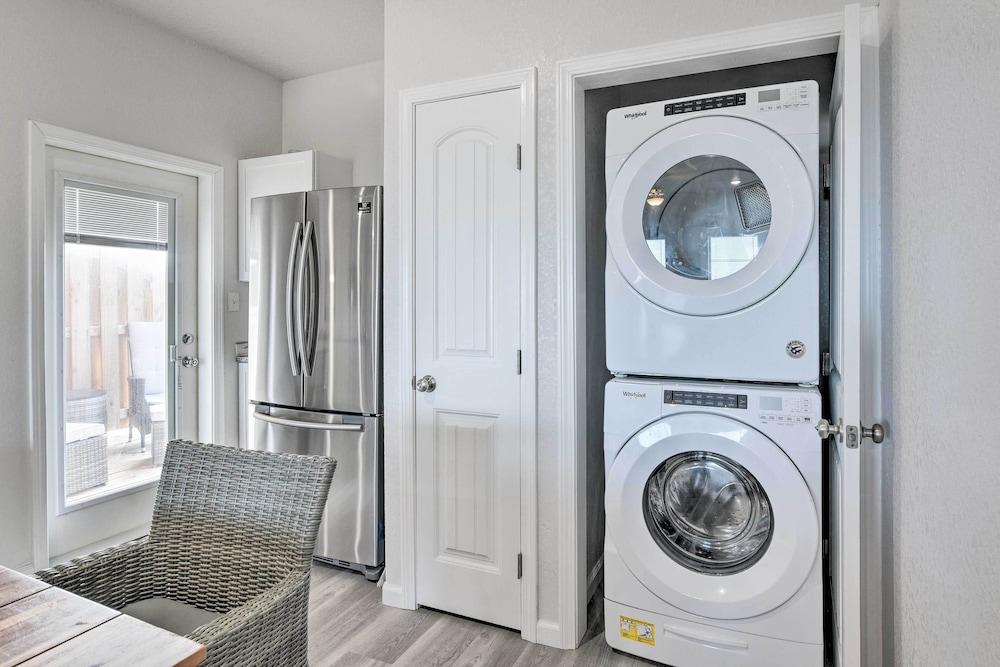 Near Ocean: Surfside Beach Gem w/ Deck & Views!