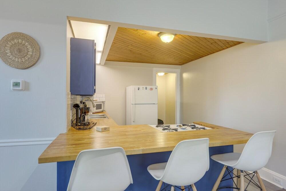 Cozy Boho-chic Loft ~ 2 Mi to Downtown Cincinnati