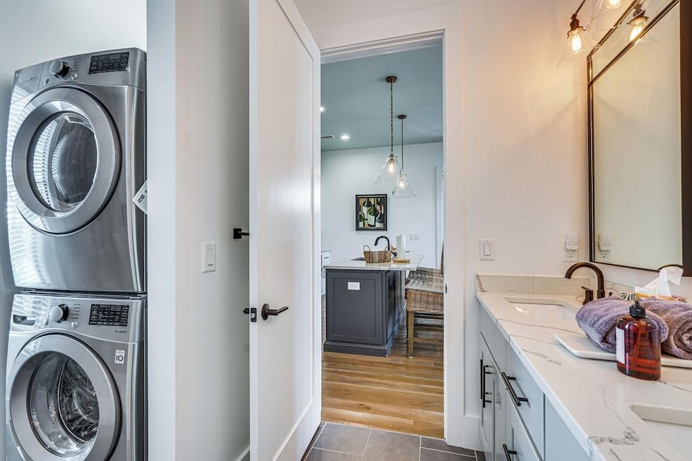 Luxe Beachfront Windmark Cottage w/ Deck!