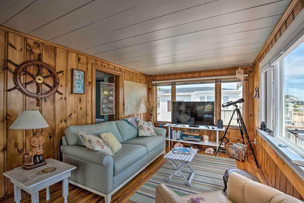 Deck & Beach Access: Waterfront Cape Cod Cottage
