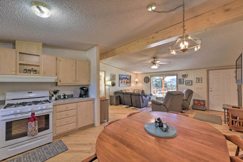 Secluded Mountain Retreat w/ Deck, Views & Hiking!