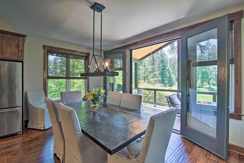 Modern Alpine Home on Prospector Golf Course!