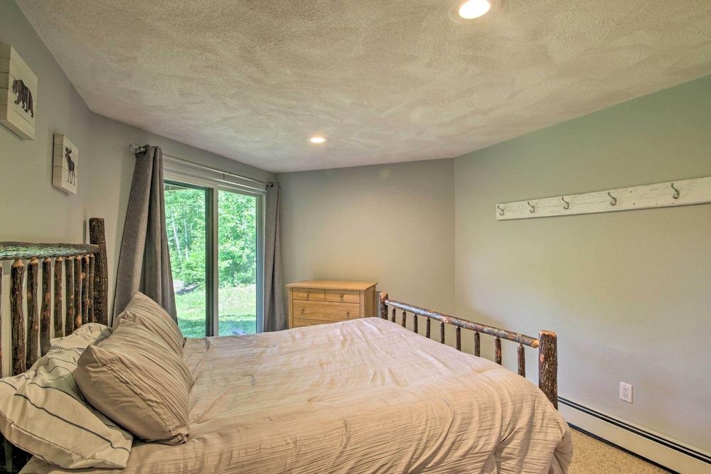 Bartlett Condo w/ Mtn-view Deck < 1 Mi to Skiing!