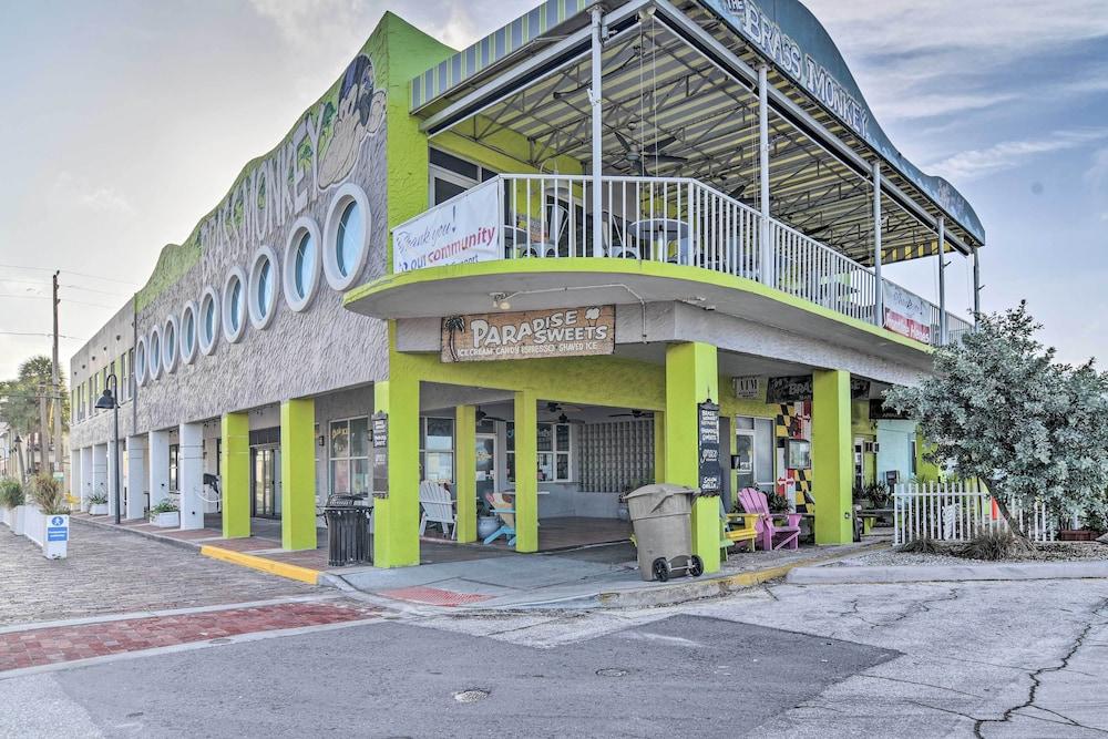 Idyllic Pass-a-grille Studio - Walk to the Beach!