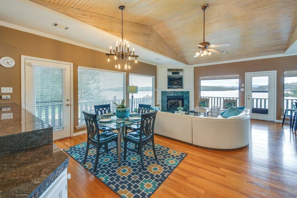 Lake-view Balcony: Hot Springs Penthouse!