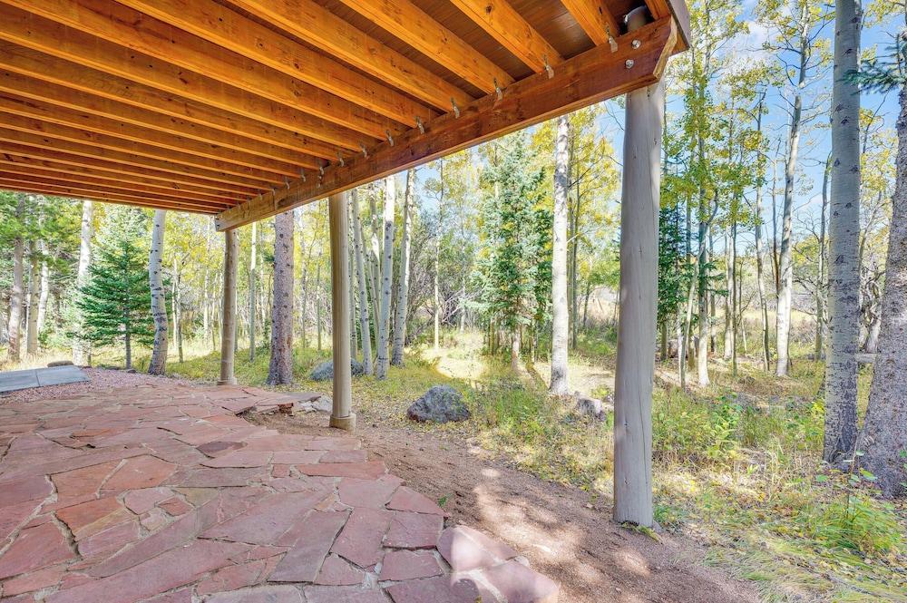 Secluded Log Cabin w/ Game Room & Forest Views