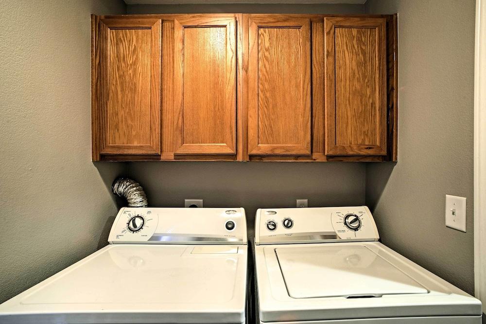 Branson Condo Near Lake & Silver Dollar City!