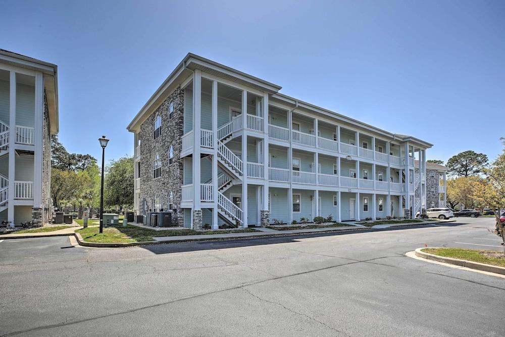 2 Mi to Water: Myrtle Beach Condo w/ Pool Access