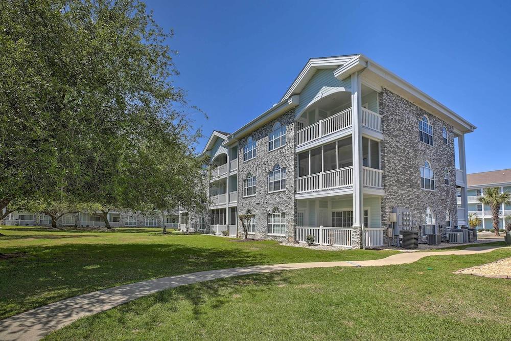 2 Mi to Water: Myrtle Beach Condo w/ Pool Access