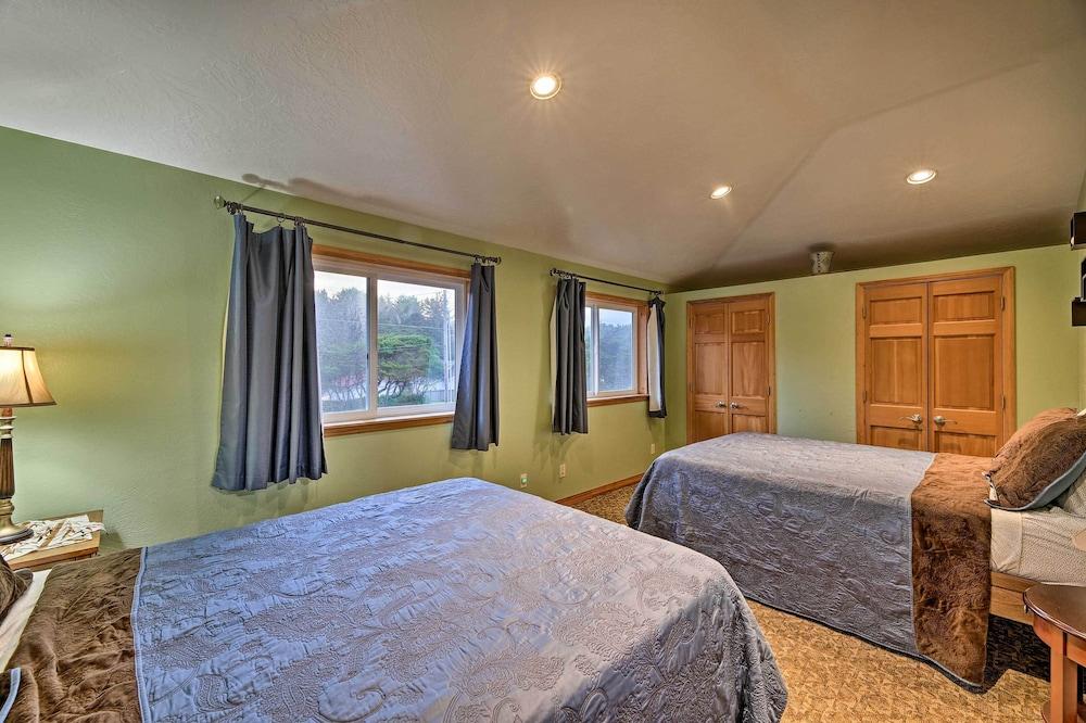 Sanderling Sea Cottages, Unit 9 With Ocean Views!