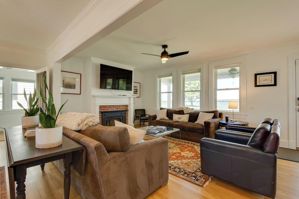 Beautiful Colonial Home on the Choptank River